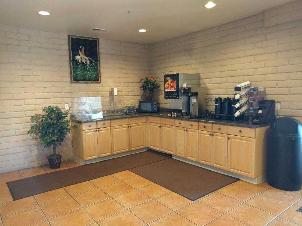 America'S Best Value Inn & Suites 갤럽 외부 사진
